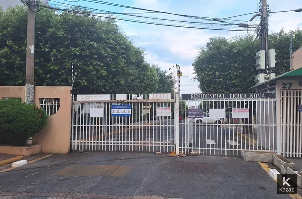 Casas 2 Quartos para Venda - Várzea Grande / MT no bairro Parque Del Rei, 2  dormitórios, 1 banheiro, 1 vaga de garagem