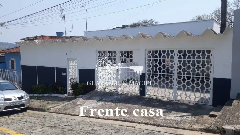 Excelente Casa Trrea com Quintal Grande em So Roque! - CA0884